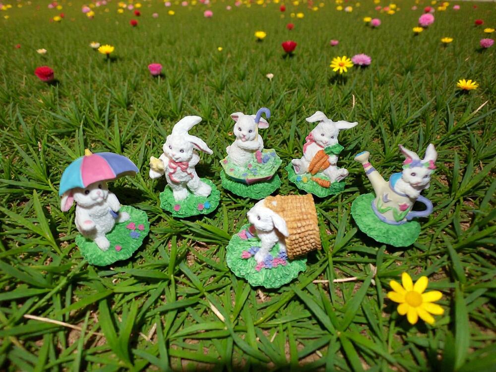 Bunny Figurines The Summit Collection 2.5" Tall (6) Different Designs Resin 1991